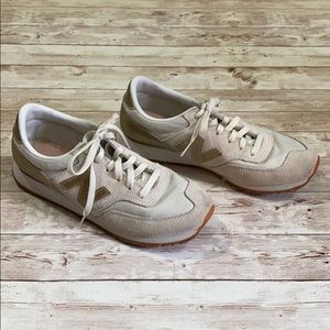 New balance blush and gold